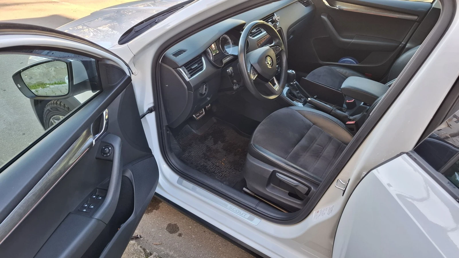 Skoda Octavia SCOUT 2.0 TDI 184 �.� . | Mobile.bg � ����������� 9