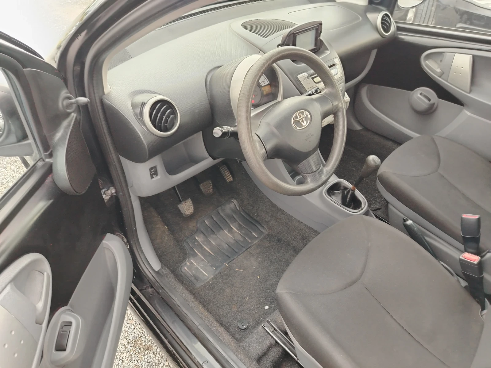 Toyota Aygo 1.0 ������ | Mobile.bg � ����������� 8