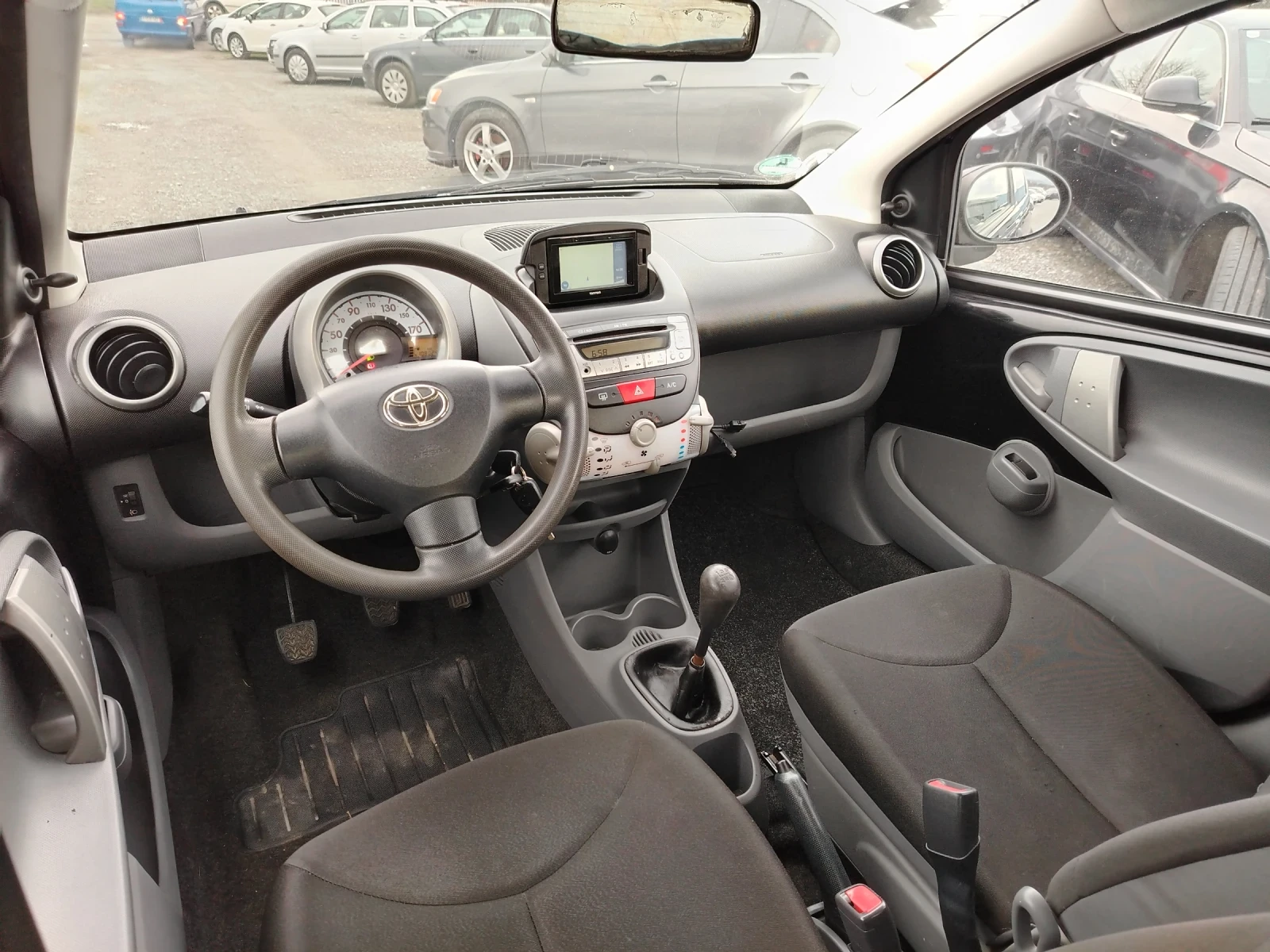 Toyota Aygo 1.0 ������ | Mobile.bg � ����������� 11