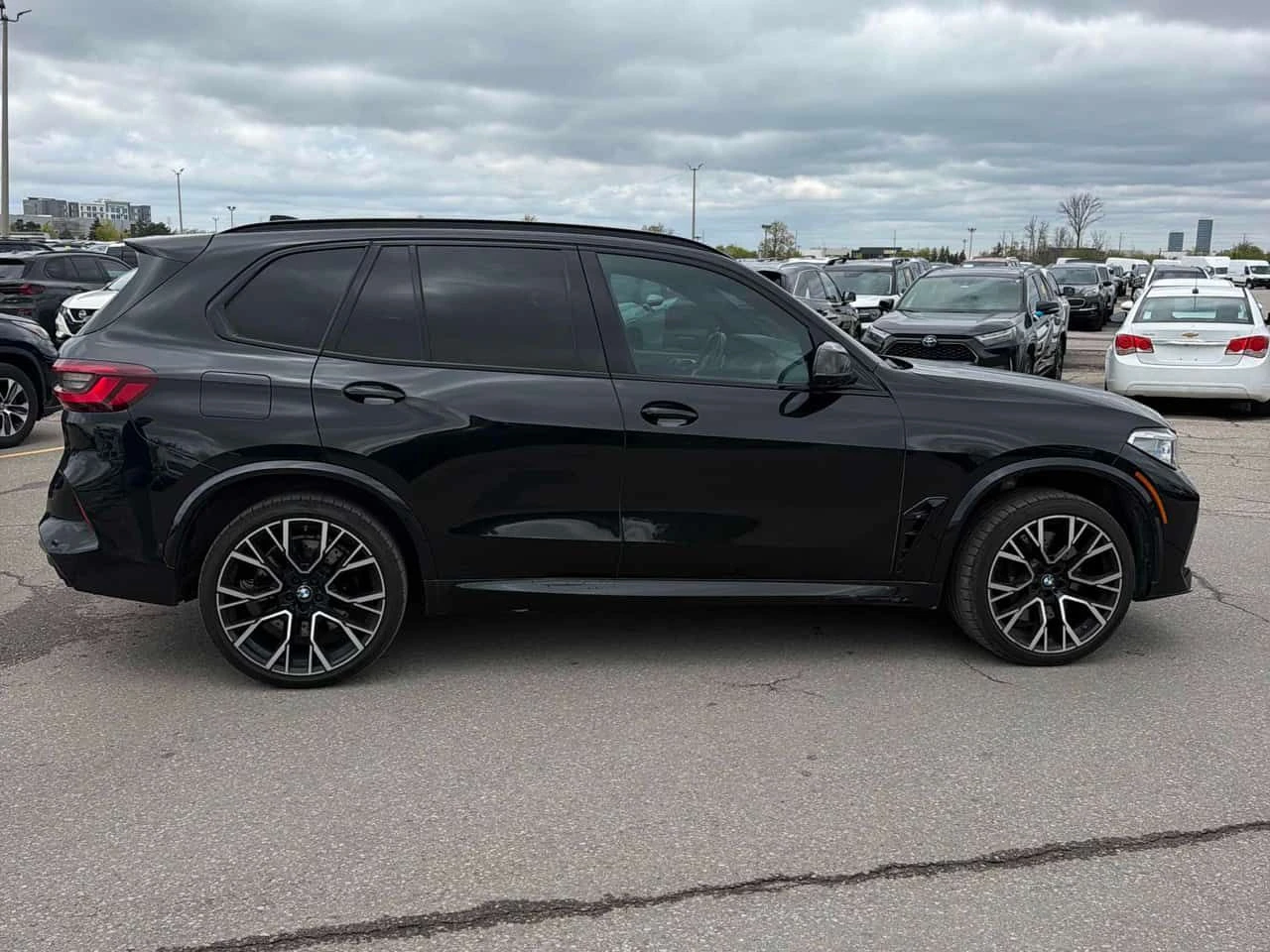 BMW X5M Competition/Sky Lounge/360/DIS/Harman Kardon , снимка 3 - Автомобили и джипове - 54563146