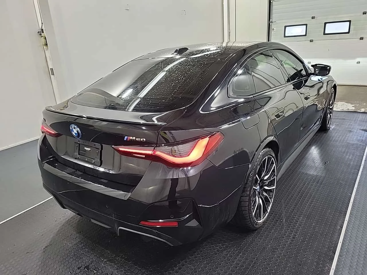 BMW i4  M50/CARFAX/ФИНАНСИРАНЕ, снимка 3 - Автомобили и джипове - 54634068