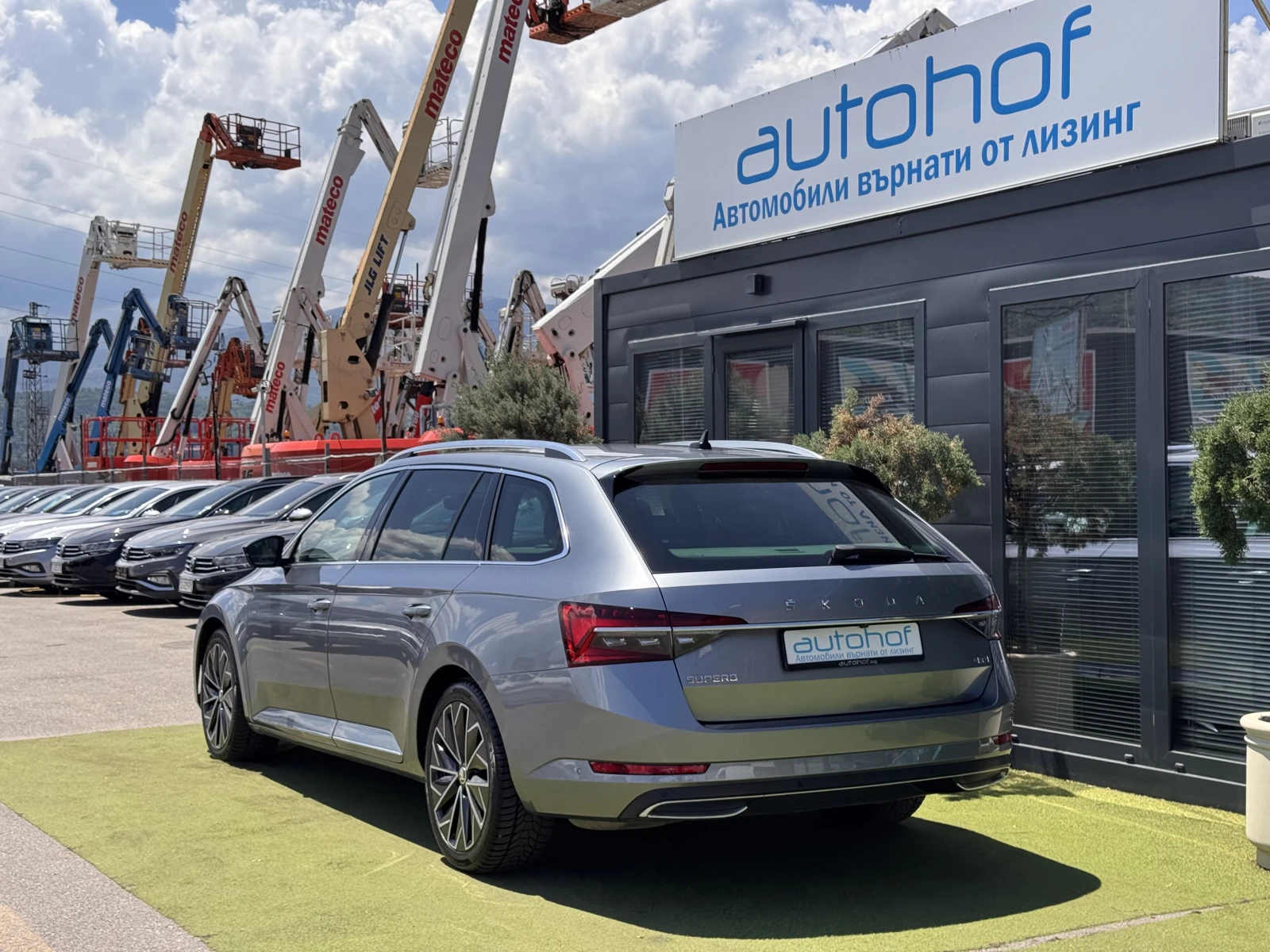 Skoda Superb L&K/2.0TDI/190K.C./7AT/4X4, снимка 3 - Автомобили и джипове - 54836125