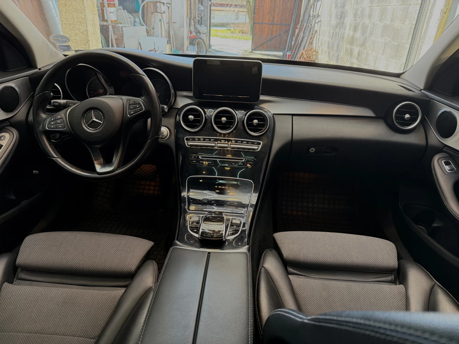 Mercedes-Benz C 220, снимка 8 - Автомобили и джипове - 55258686