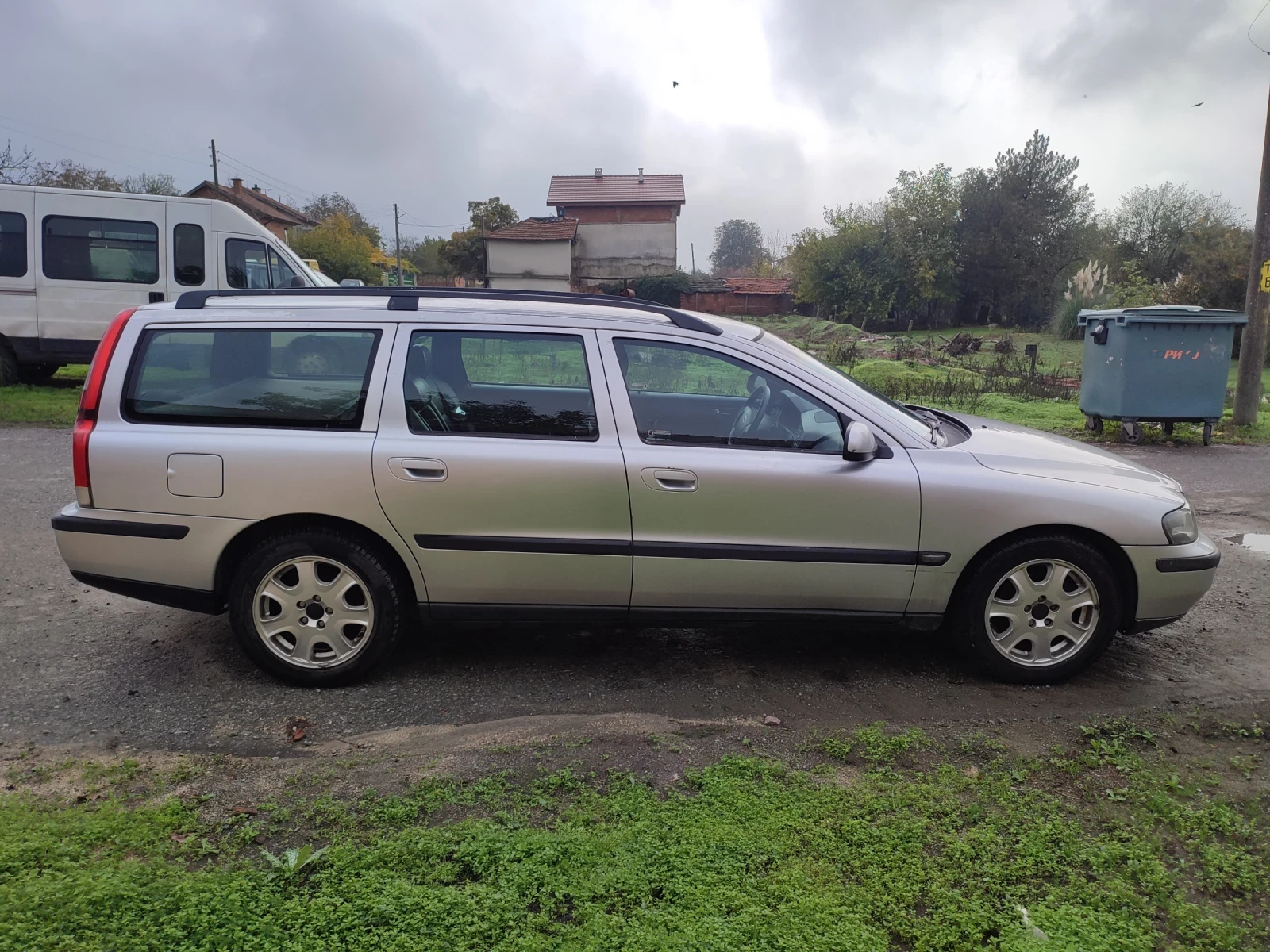 Volvo V70, снимка 3 - Автомобили и джипове - 55391298
