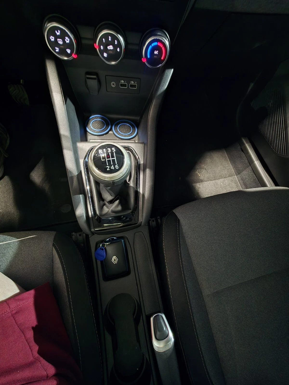 Renault Clio 1.0 eco G 100 face 2024г, снимка 16 - Автомобили и джипове - 55826663