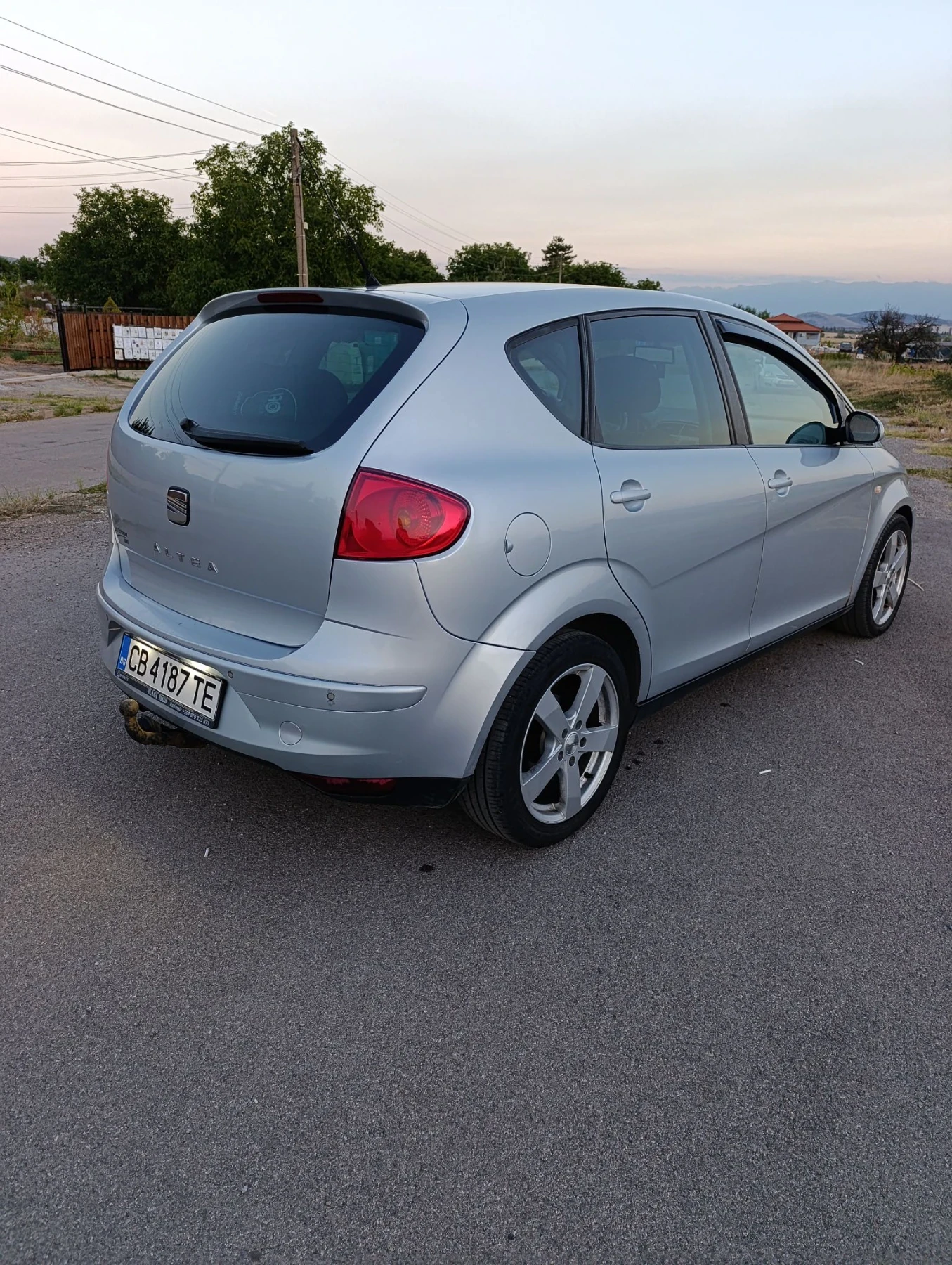 Seat Altea 1.9 TDI BKC , снимка 4 - Автомобили и джипове - 56130237
