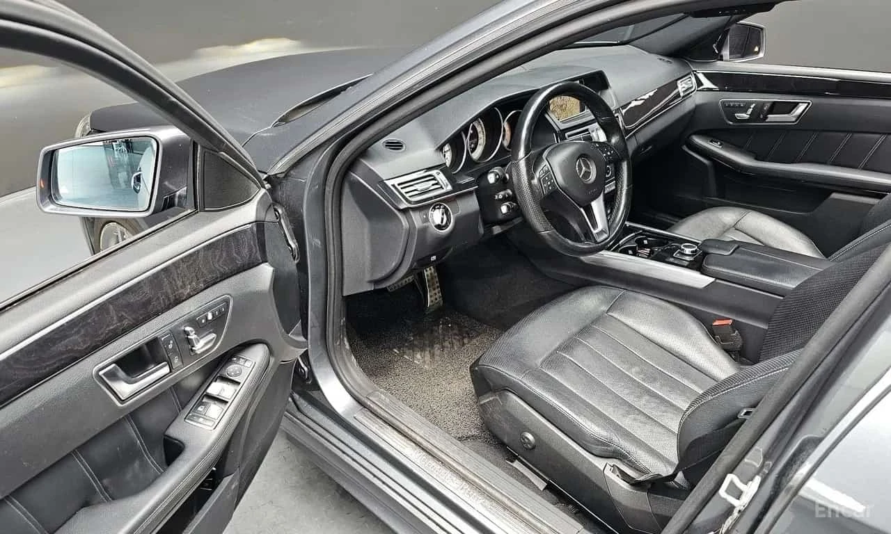 Mercedes-Benz E 350  BlueTec * 4MATIC * AMG * ОБДУХВАНЕ * 360 КАМЕРА *, снимка 6 - Автомобили и джипове - 56248841