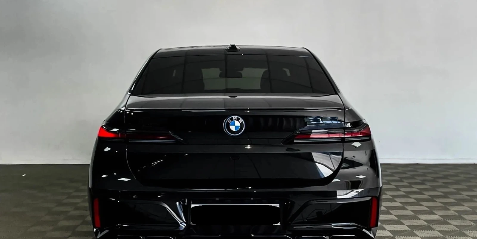 BMW 750  e Plug-in Hybrid xDrive M Sport Paket | Mobile.bg � ����������� 4