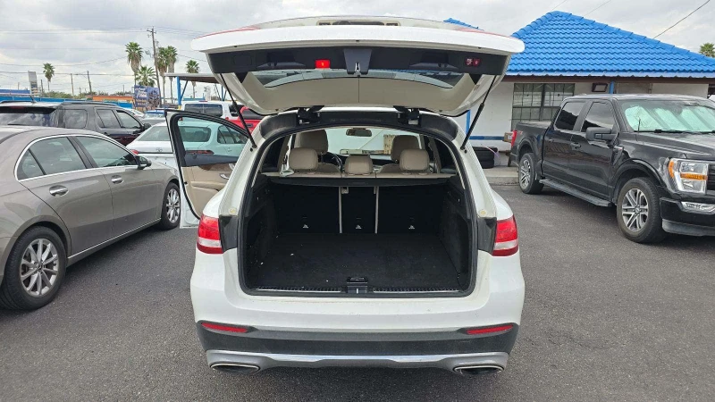 Mercedes-Benz GLC 300, снимка 13 - Автомобили и джипове - 48440882