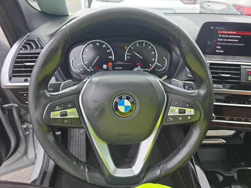 BMW X3 INDIVIDUAL* PANO* HI-FI* KEYLESS* AMBIENT* , снимка 11 - Автомобили и джипове - 48864629