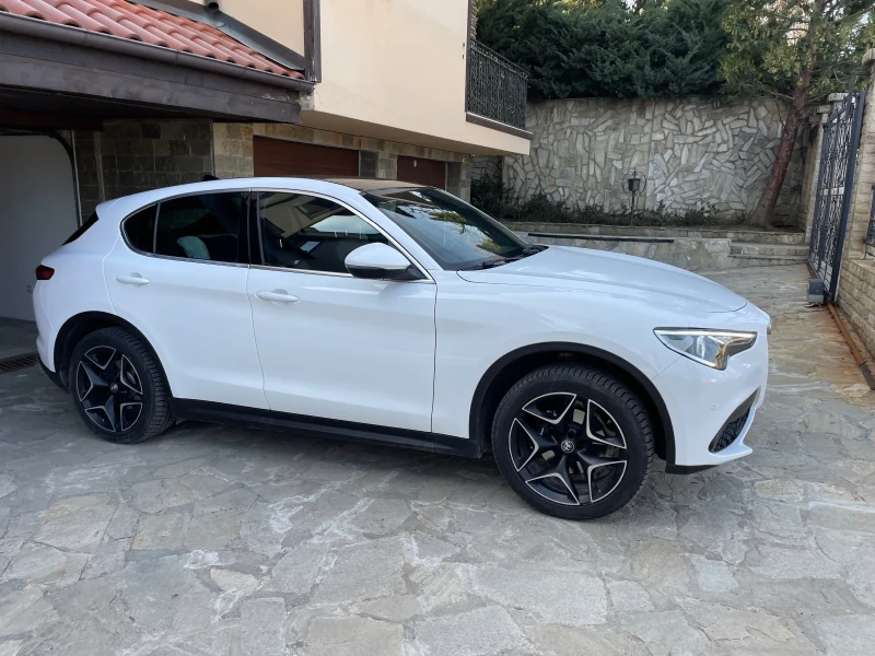 Alfa Romeo Stelvio, снимка 1 - Автомобили и джипове - 49058777