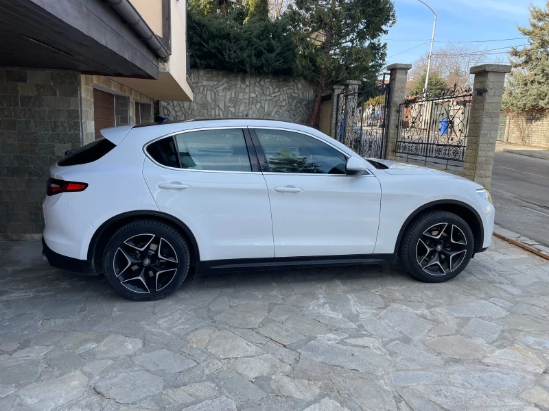 Alfa Romeo Stelvio, снимка 6 - Автомобили и джипове - 49058777