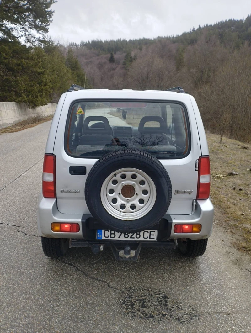 Suzuki Jimny 1.3i 16v, снимка 2 - Автомобили и джипове - 53244173