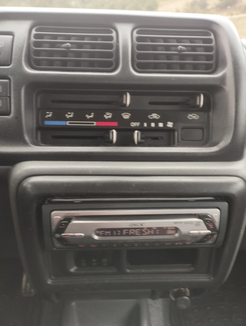 Suzuki Jimny 1.3i 16v, снимка 16 - Автомобили и джипове - 53244173