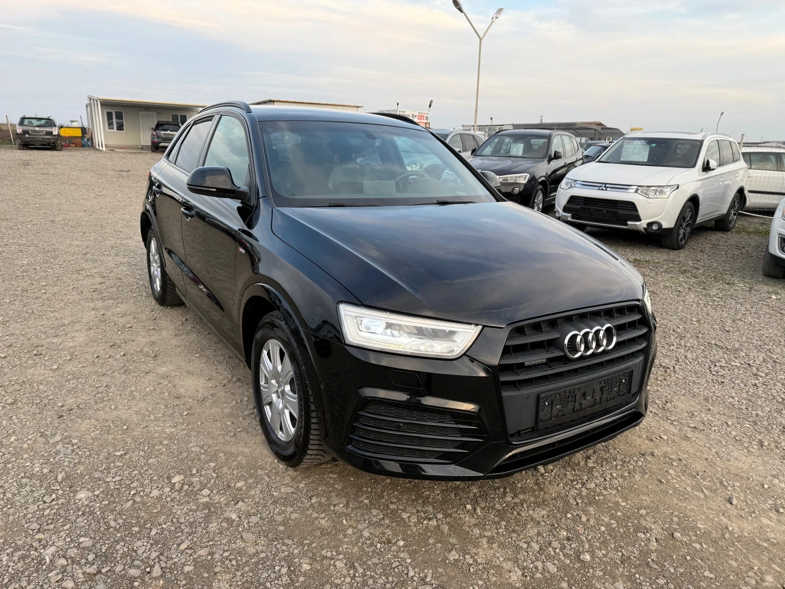 Audi Q3 2.0i S-Line quattro CH - изображение 3