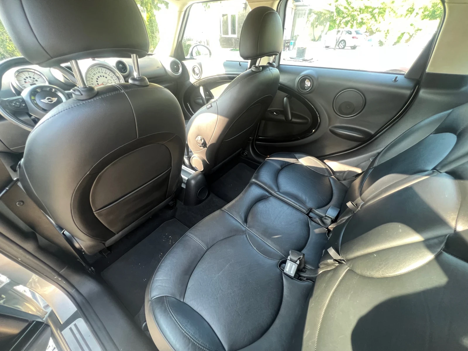 Mini Countryman 2.0D/143к.с./6ск./4x4, снимка 11 - Автомобили и джипове - 49772686