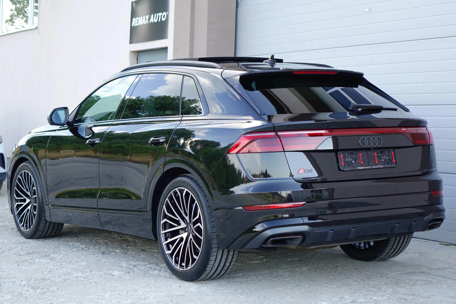 Audi Q8 2XS-LINE* OLED LIGHTS* HEAD UP* PANO*  - изображение 7