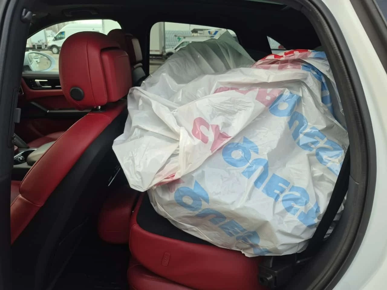 Porsche Cayenne * AWD * CARFAX * БЕЗ ПЪРВОНАЧАЛНА ВНОСКА, снимка 12 - Автомобили и джипове - 53707992