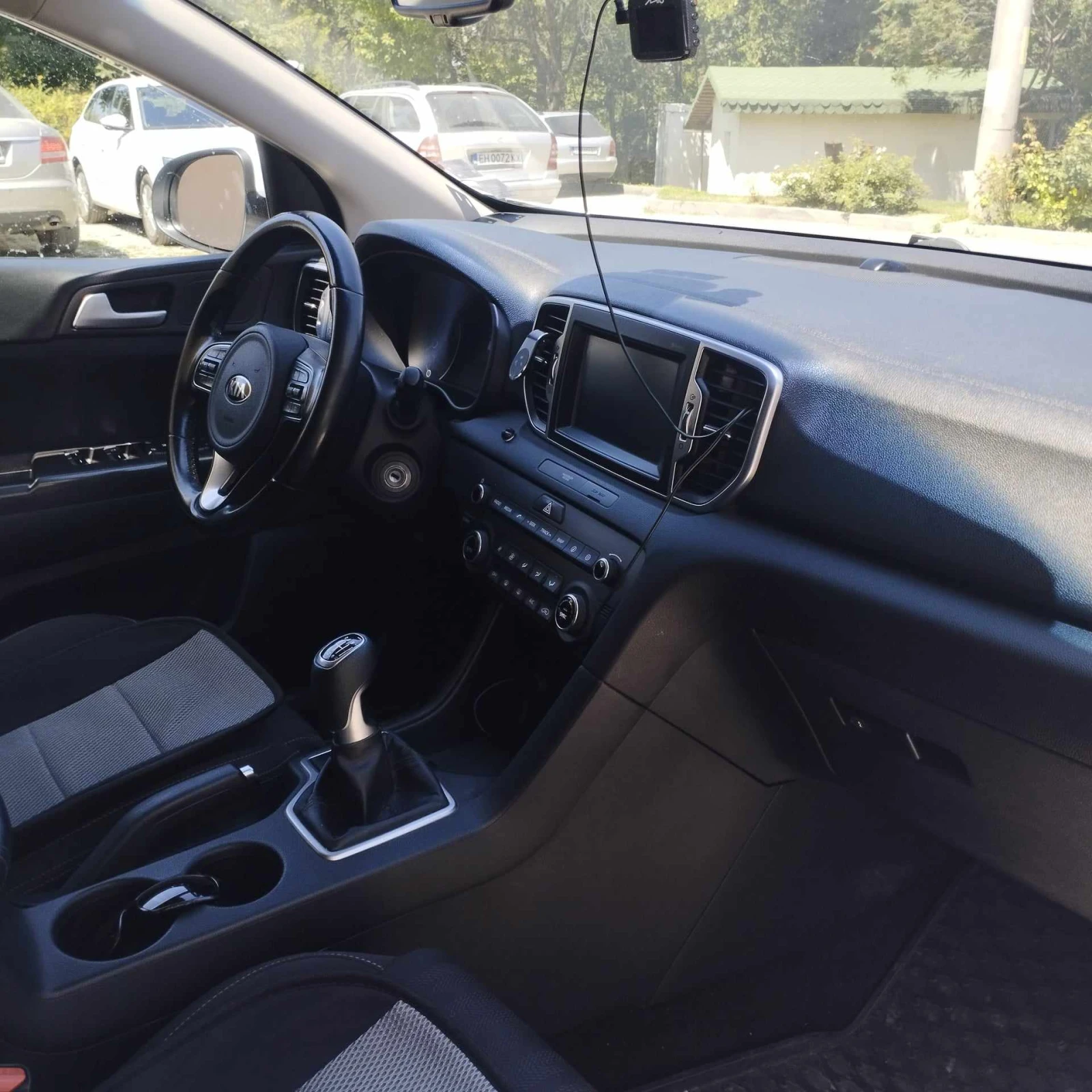 Kia Sportage, снимка 16 - Автомобили и джипове - 53959040