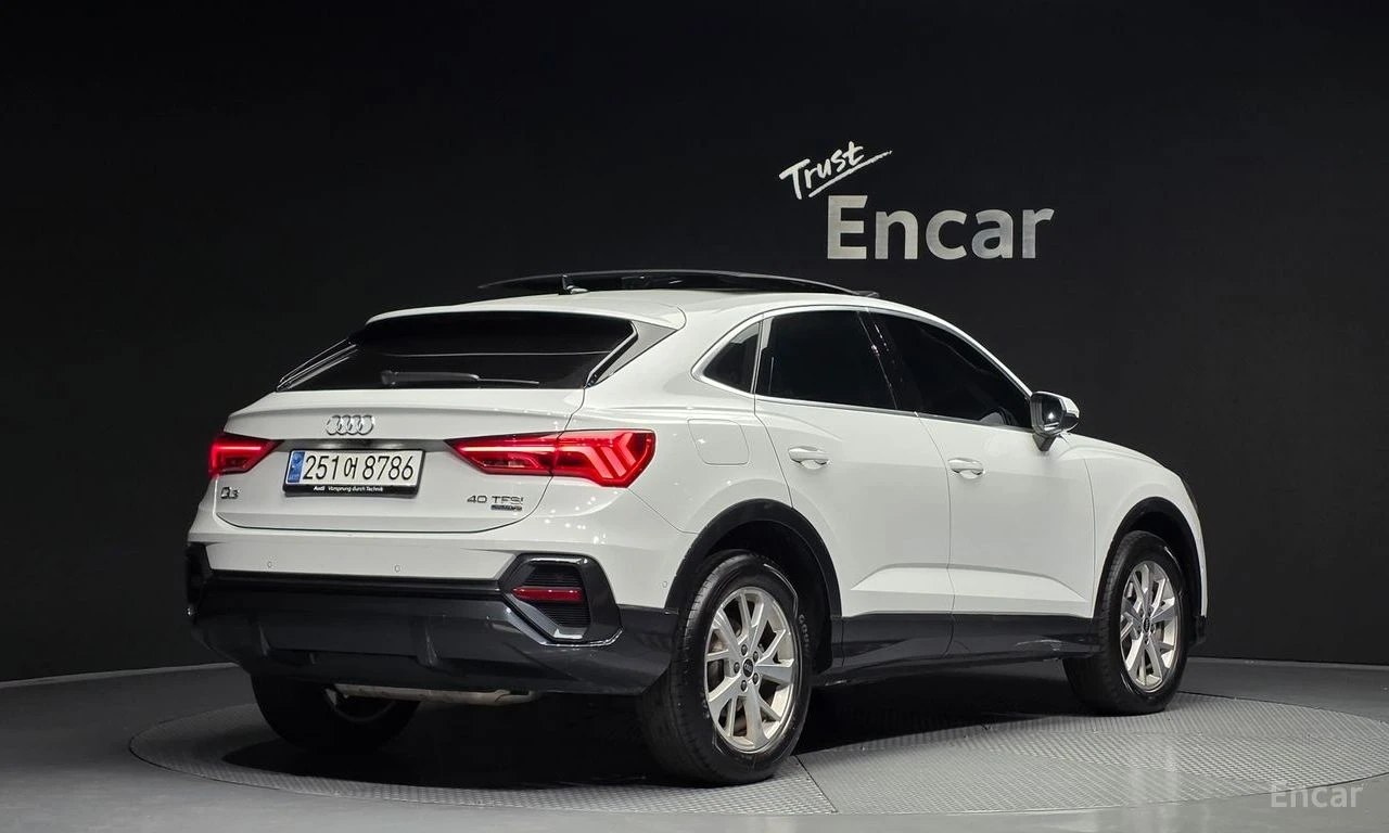 Audi Q3 Sportback 40TFSI* MATRIX* 360КАМЕРА* LANE* ASSIST* , снимка 2 - Автомобили и джипове - 54573170