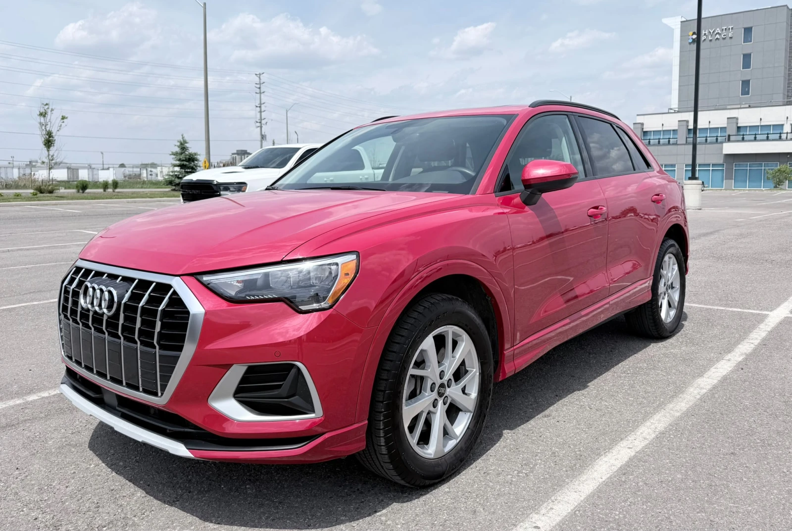 Audi Q3 Komfort * Keyless * CARFAX * АВТО КРЕДИТ * 