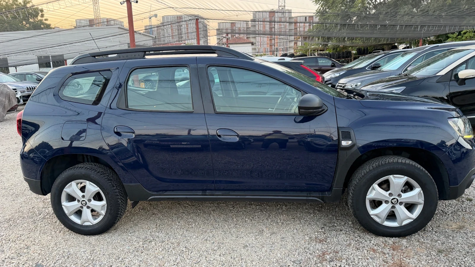 Dacia Duster 1.6 БЕНЗИН ГАЗ НАВИ ЛИЗИНГ ВИДЕО, снимка 5 - Автомобили и джипове - 56148650