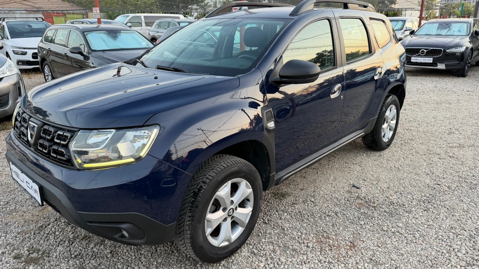 Dacia Duster 1.6 БЕНЗИН ГАЗ НАВИ ЛИЗИНГ ВИДЕО, снимка 2 - Автомобили и джипове - 56148650