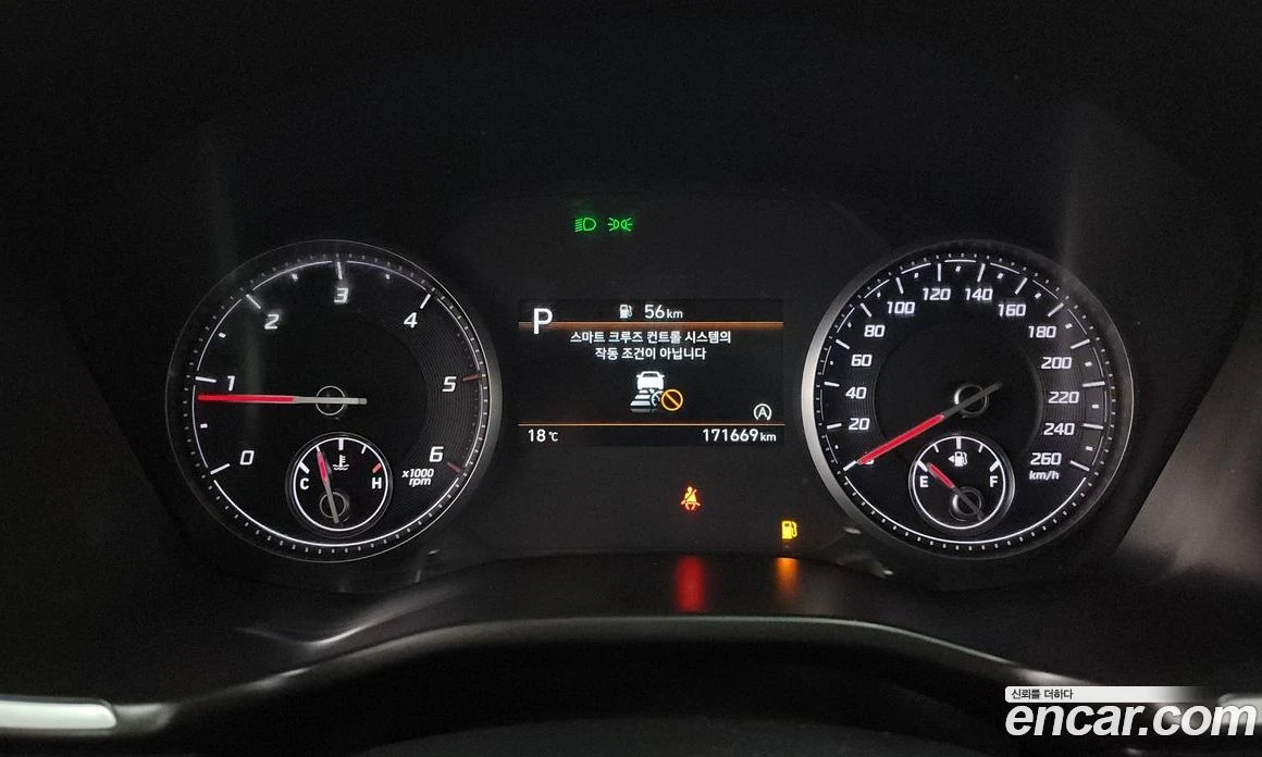 Hyundai Santa fe Diesel 2.2 2WD Premium, снимка 8 - Автомобили и джипове - 56155585