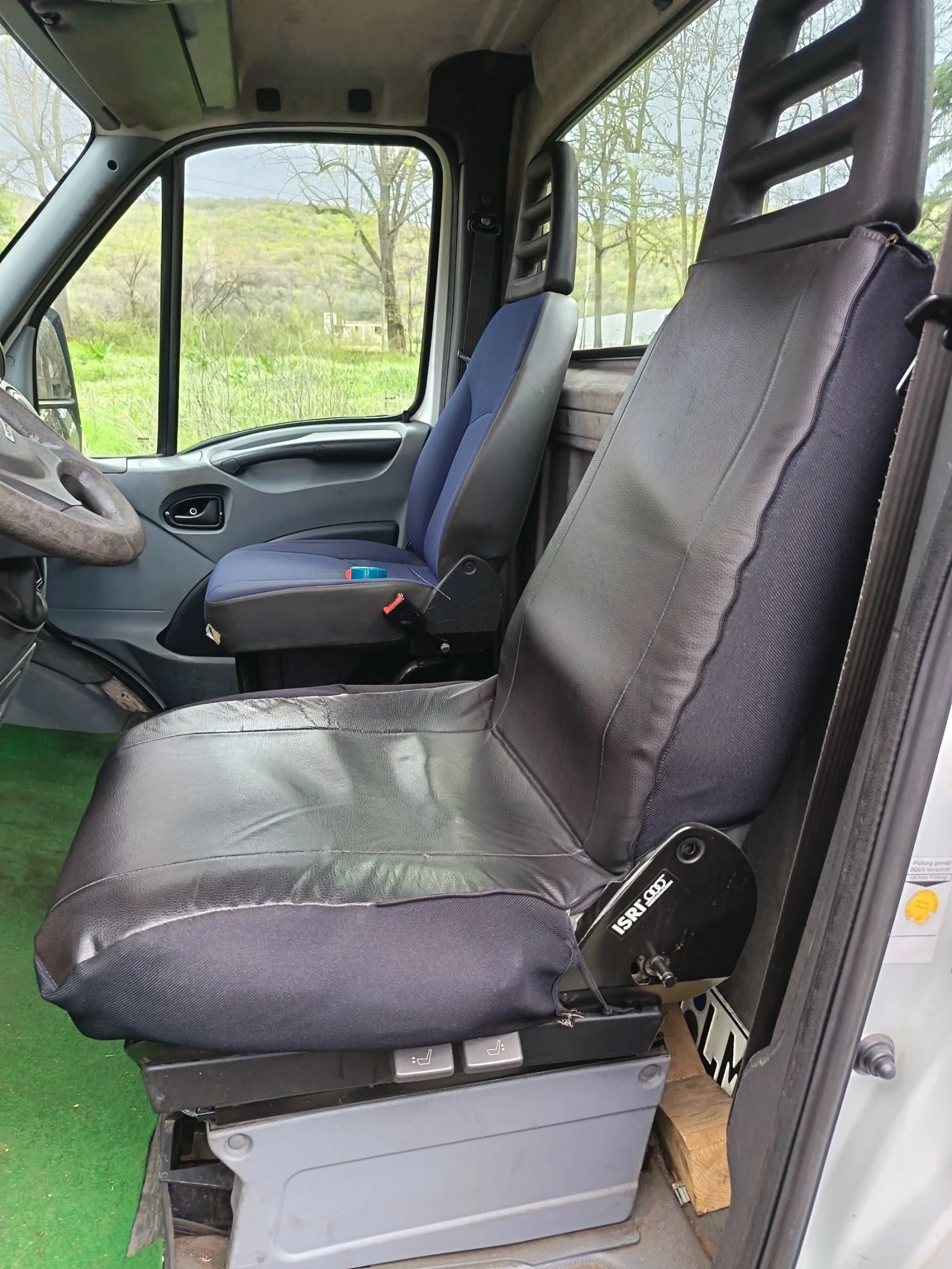 Iveco 35s12 Daily, снимка 8 - Бусове и автобуси - 54156090