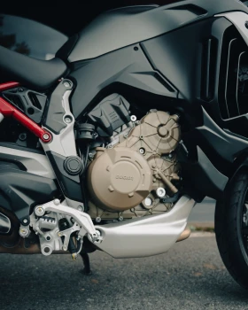 Ducati Multistrada V4 S | Mobile.bg    6