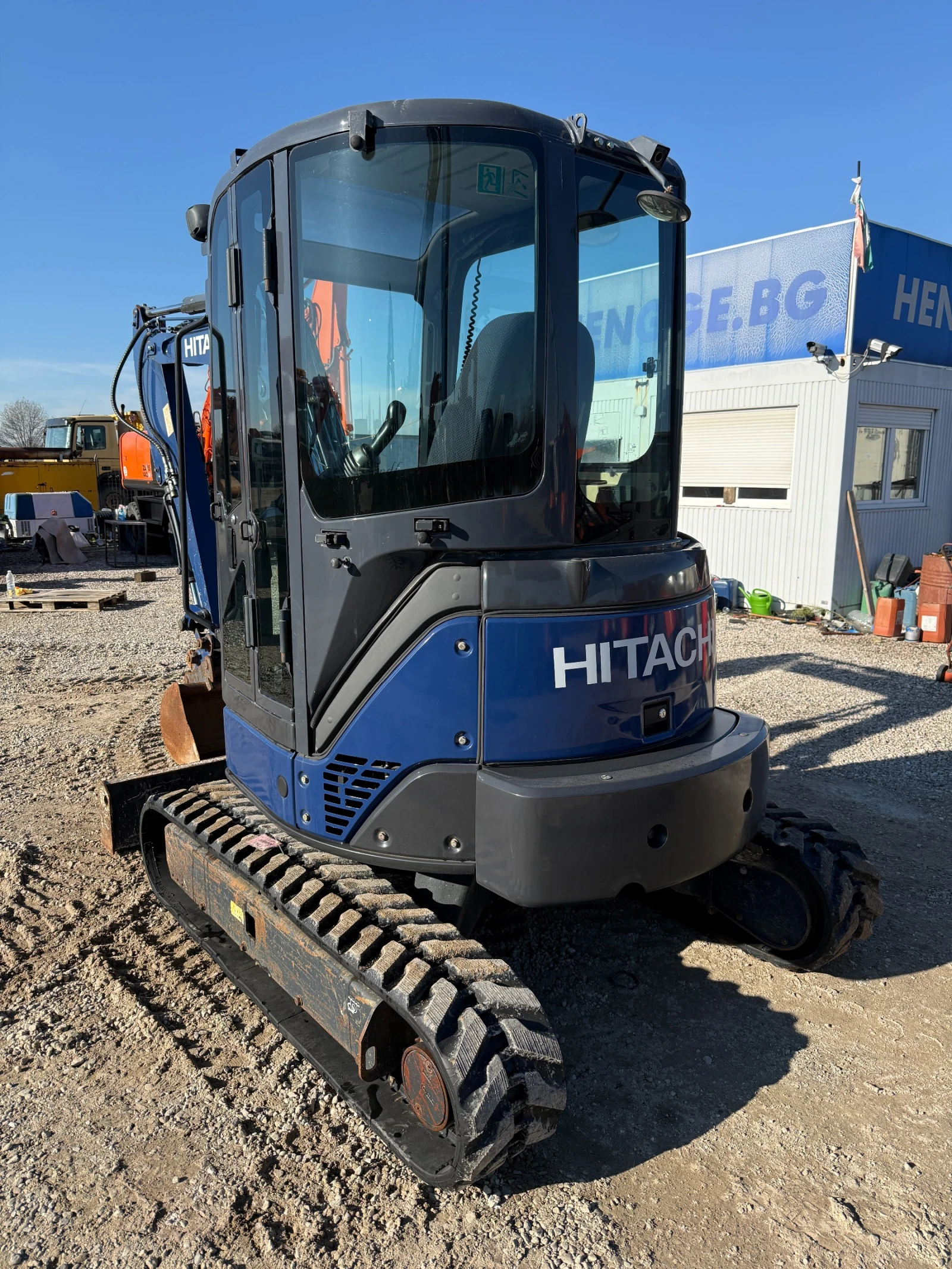 ����� Hitachi ZX 38U-3 | Mobile.bg � ����������� 7