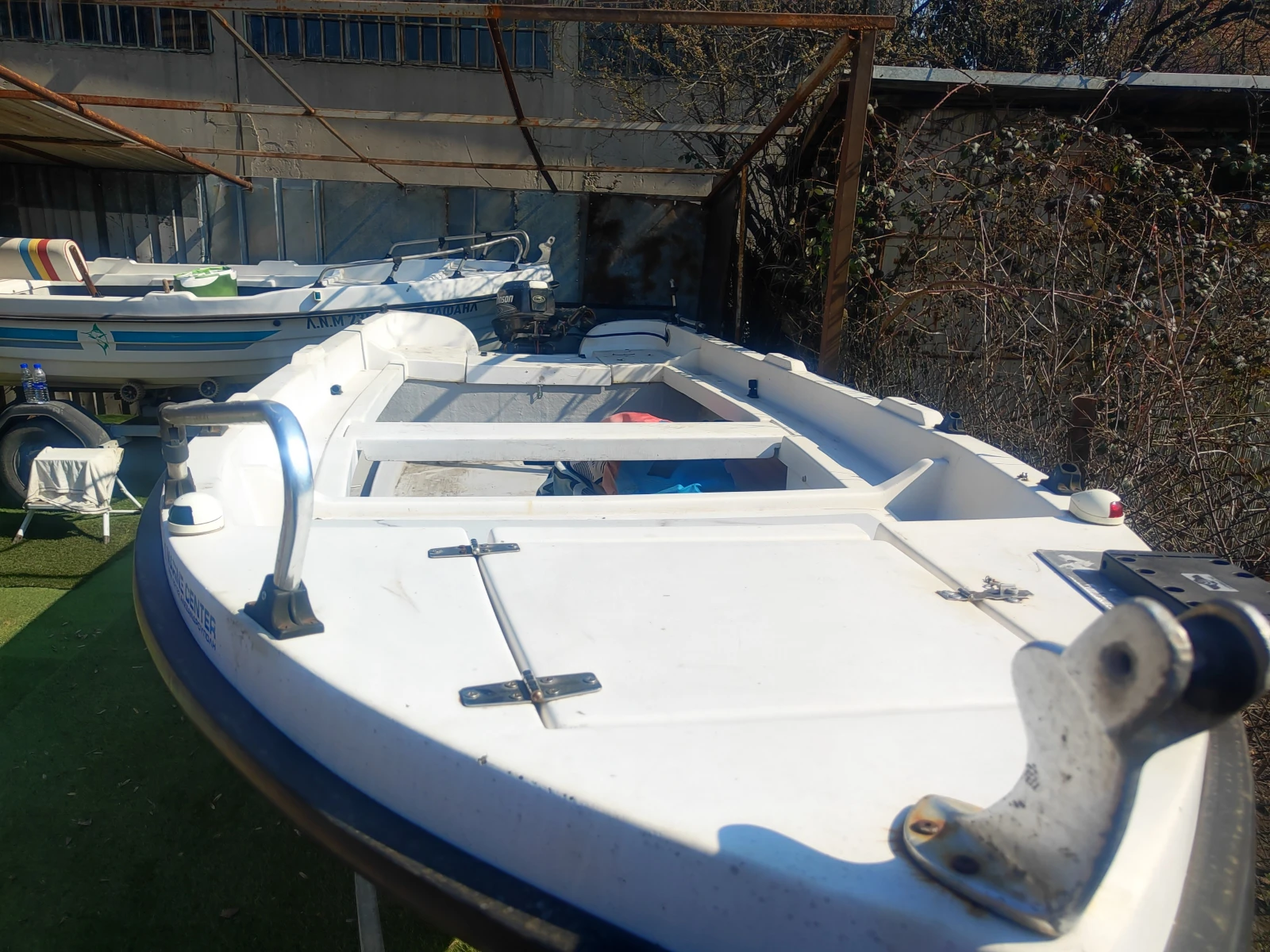 Лодка Thomas Camos 4.60, снимка 3 - Воден транспорт - 53941619