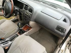 Nissan Primera 1,8 НА ЧАСТИ, снимка 16