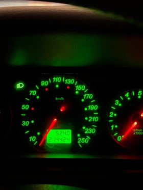 Citroen C5 2.2 HDi 133 к., снимка 11