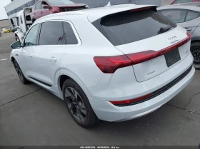 Audi E-Tron Premium Quattro, снимка 3