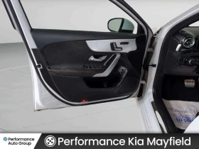Mercedes-Benz A 220 4MATIC | Sunroof | AMG Pkg | CARFAX, снимка 10
