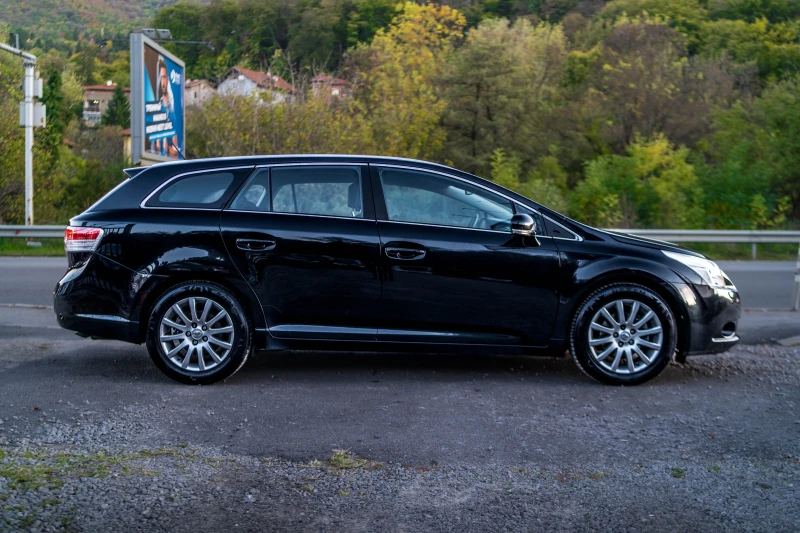 Toyota Avensis 1.8i 147HP , снимка 6 - Автомобили и джипове - 47708598