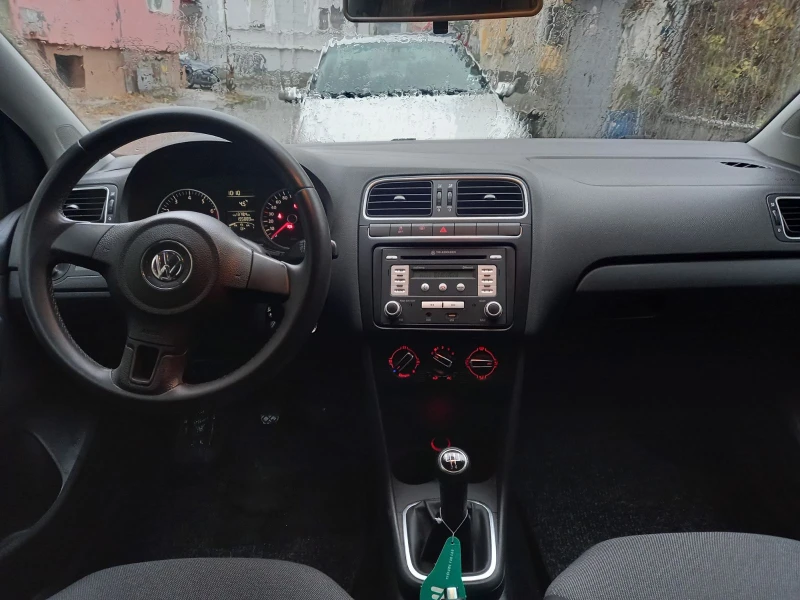 VW Polo, снимка 8 - Автомобили и джипове - 48555725