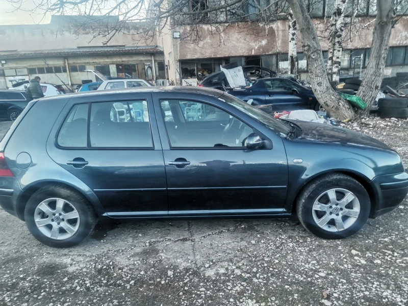 VW Golf 1.9TDI КСЕНОН GT, снимка 6 - Автомобили и джипове - 48601784