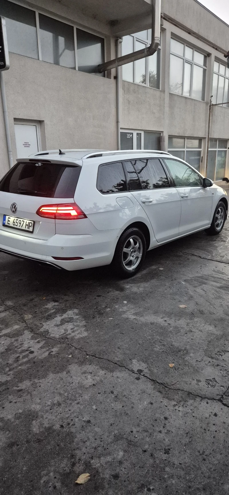 VW Golf 1.6 TDI, снимка 7 - Автомобили и джипове - 49221775