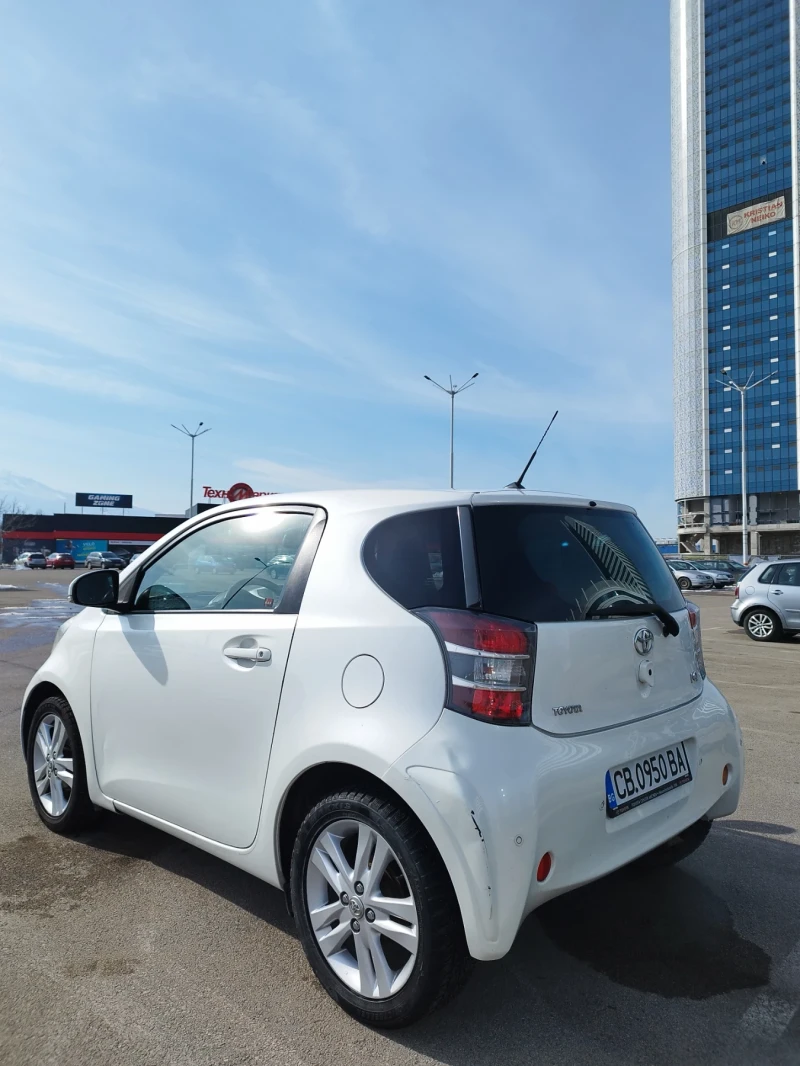 Toyota IQ 1.3-98 к.с, снимка 6 - Автомобили и джипове - 49235013