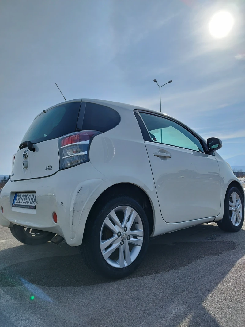 Toyota IQ 1.3-98 к.с, снимка 7 - Автомобили и джипове - 49235013