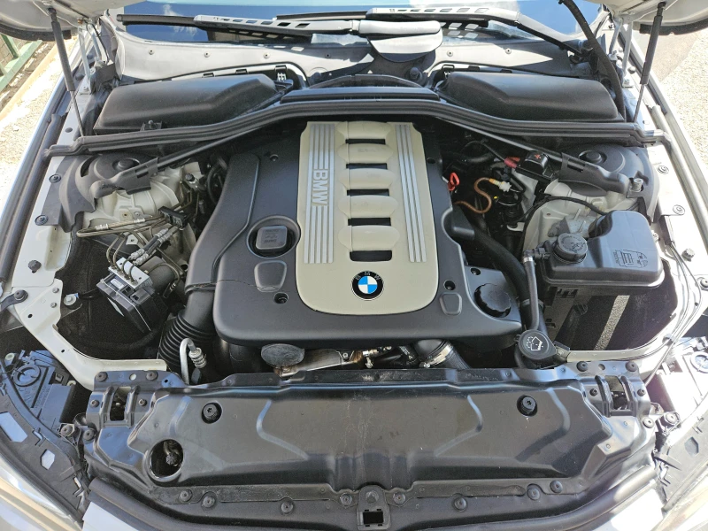 BMW 525 D/BLACK FRIDAY/ACC/LED/КСЕНОН/БЛУТУТ/EURO 4, снимка 8 - Автомобили и джипове - 50988877