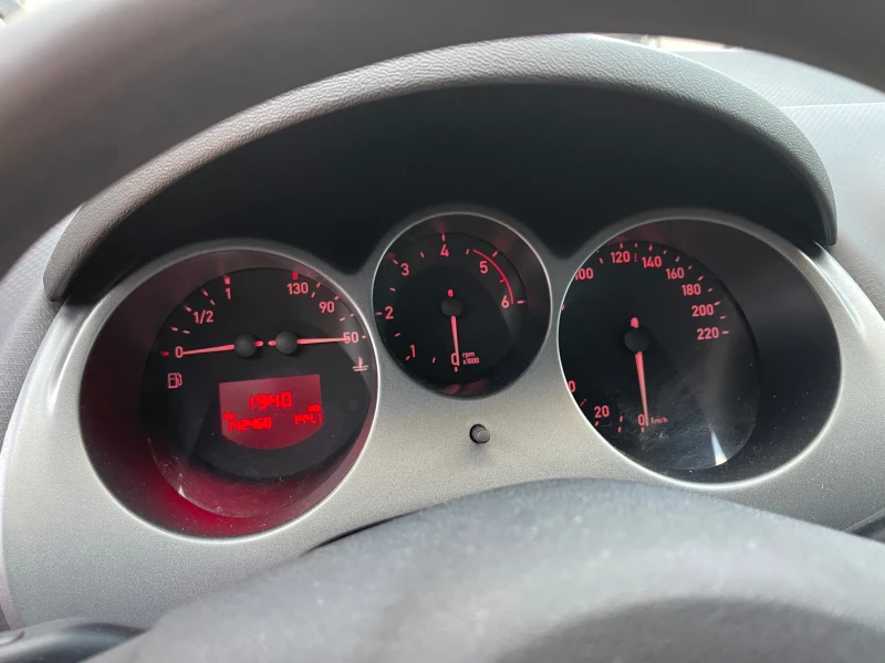 Seat Altea 1.9tdi-105kc, снимка 15 - Автомобили и джипове - 51121570