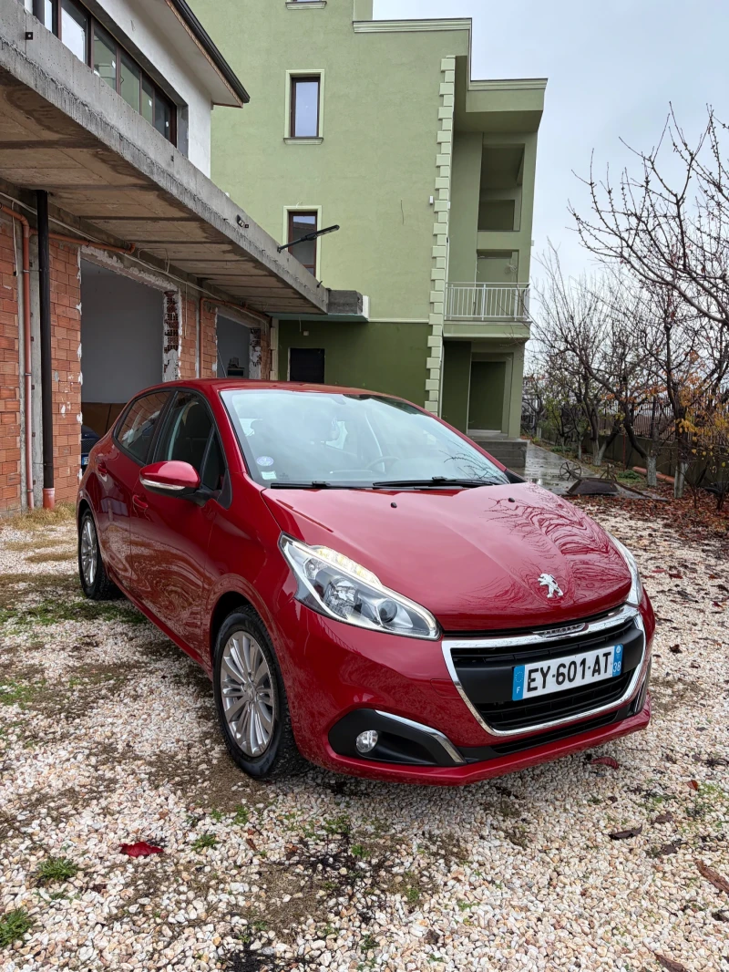 Peugeot 208 1.2 ПЕРФЕКТНО СЪСТОЯНИЕ!, снимка 2 - Автомобили и джипове - 52682087