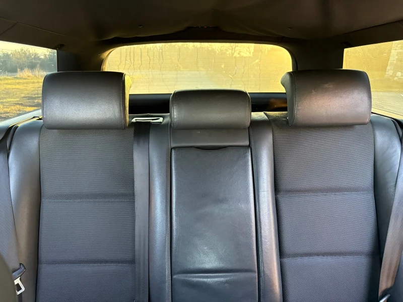 Audi A4 2.0TDI, снимка 13 - Автомобили и джипове - 52815592