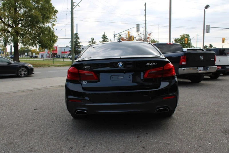 BMW 540 * xDrive * CARFAX * БЕЗ ПЪРВОНАЧАЛНА ВНОСКА, снимка 4 - Автомобили и джипове - 52908381