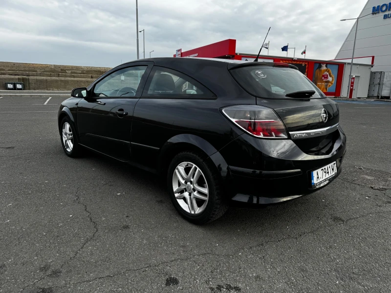 Opel Astra Gtc, снимка 3 - Автомобили и джипове - 53022479
