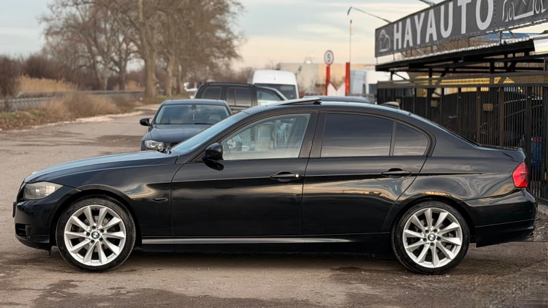 BMW 320 d= Sport Pack= Xenon= Нави= Подгев= , снимка 8 - Автомобили и джипове - 53572625