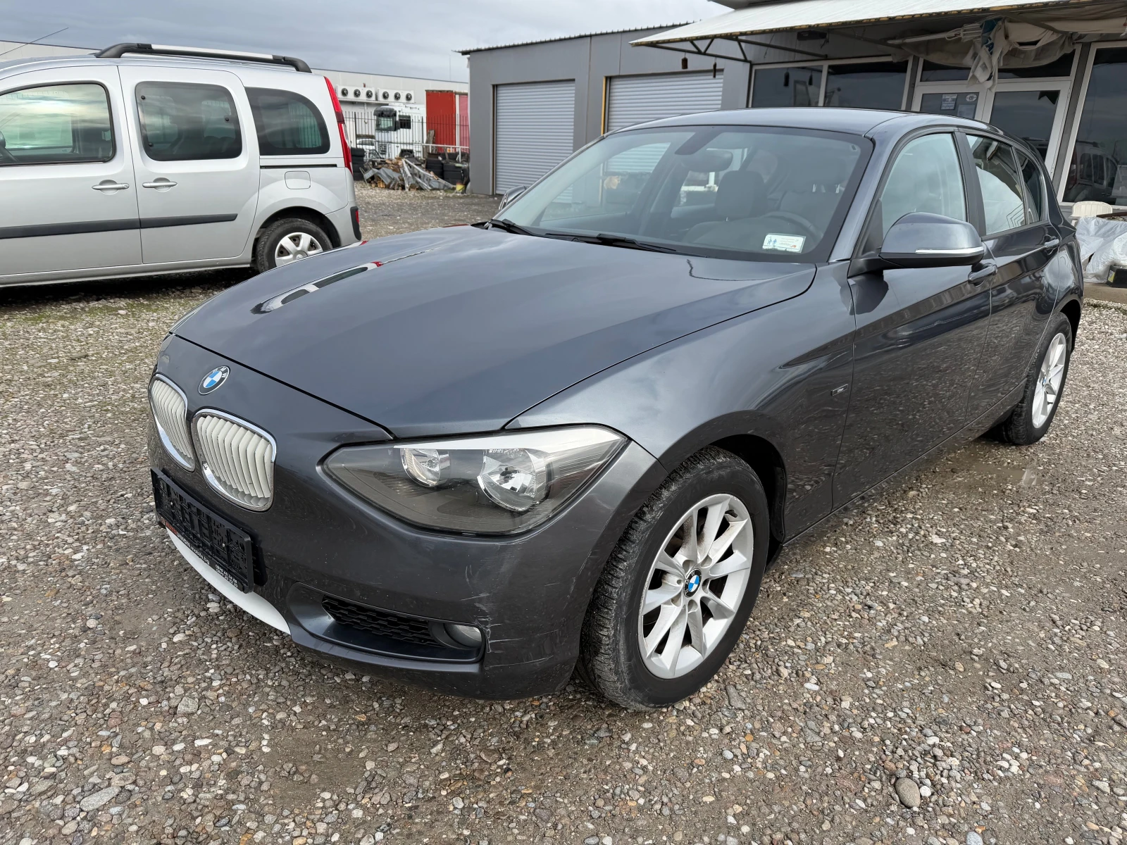 BMW 118 2.0 D , снимка 1
